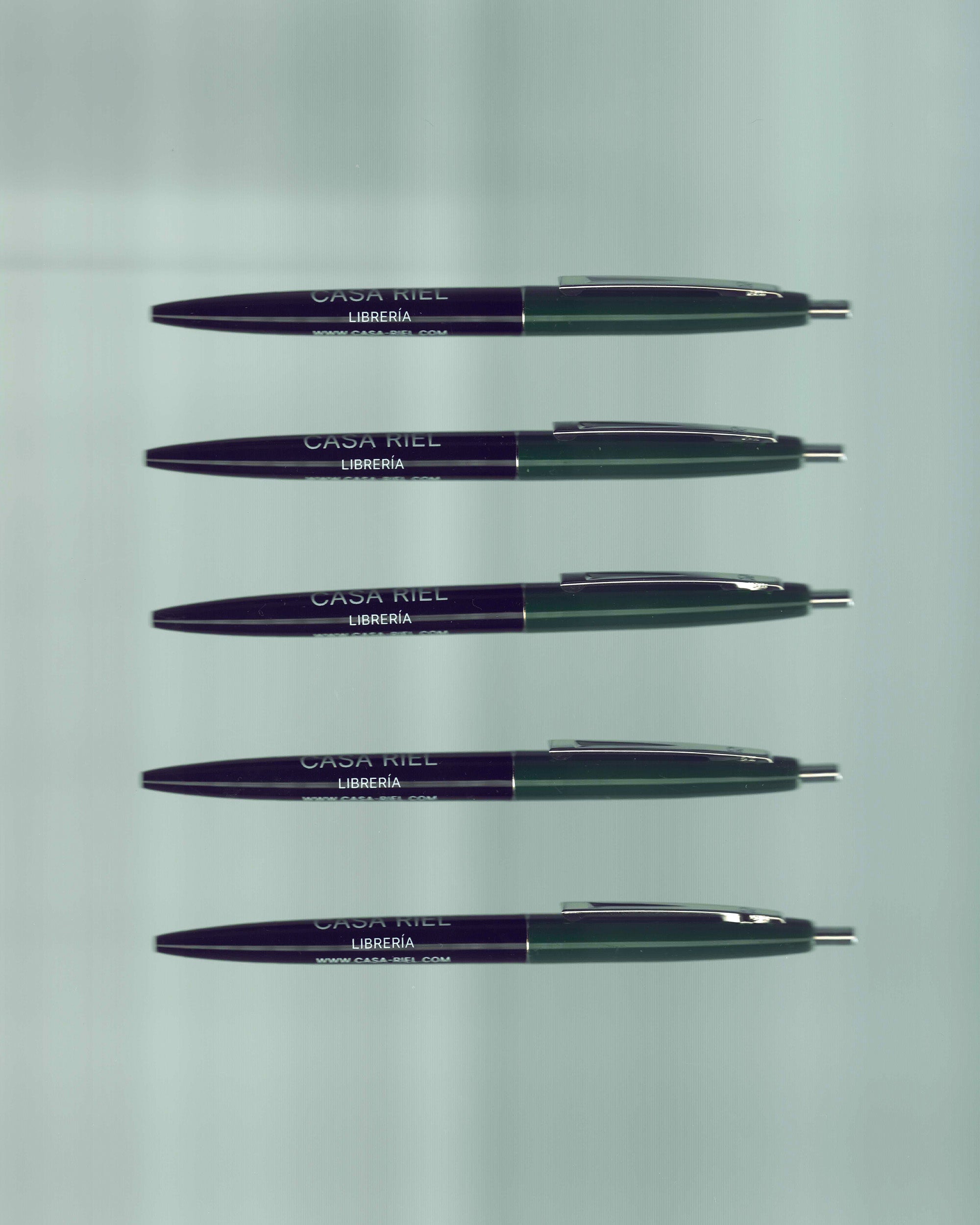 Casa Riel Pen